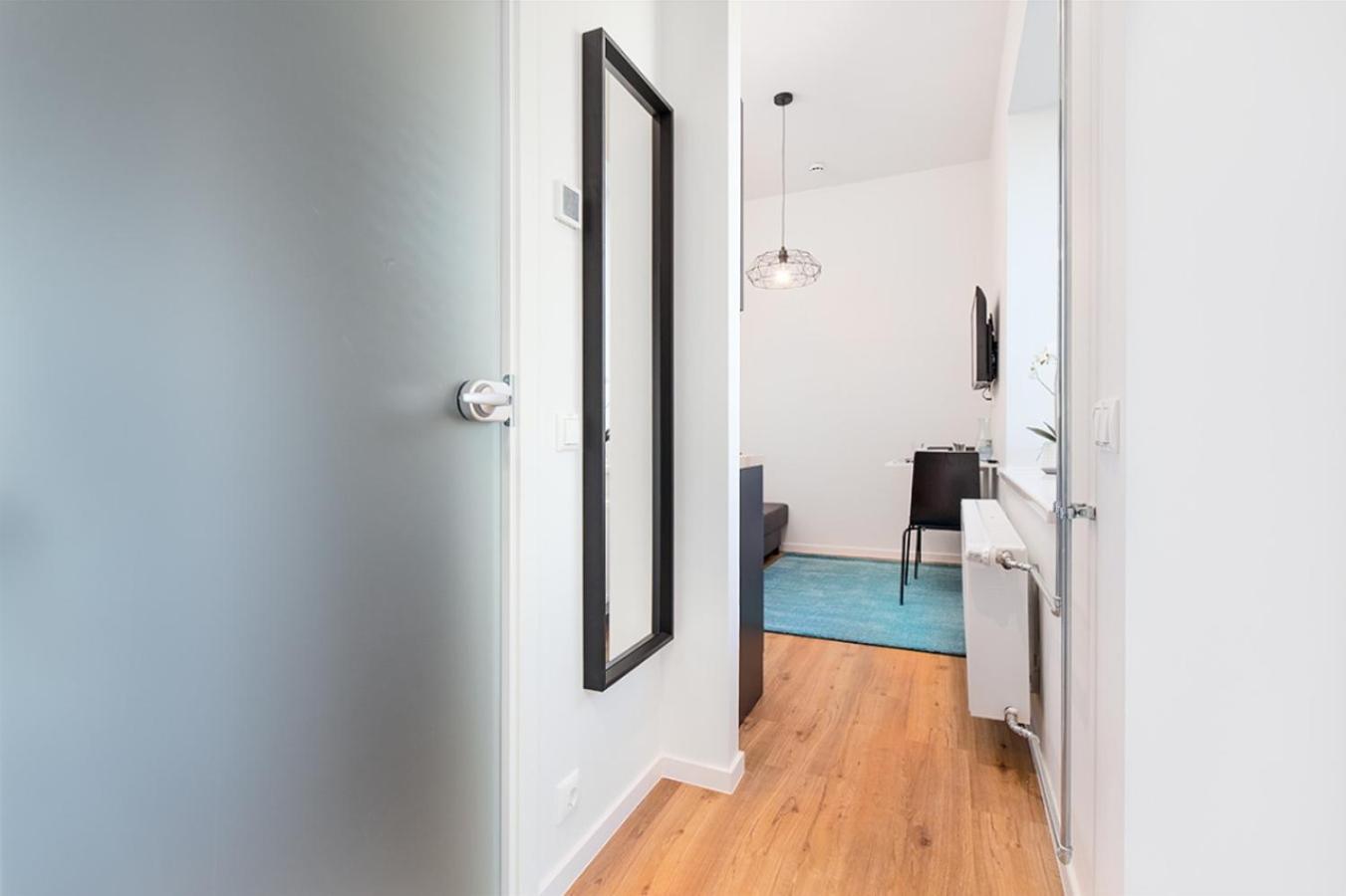 Laki 24 Apartments By Easyrentals Талин Стая снимка